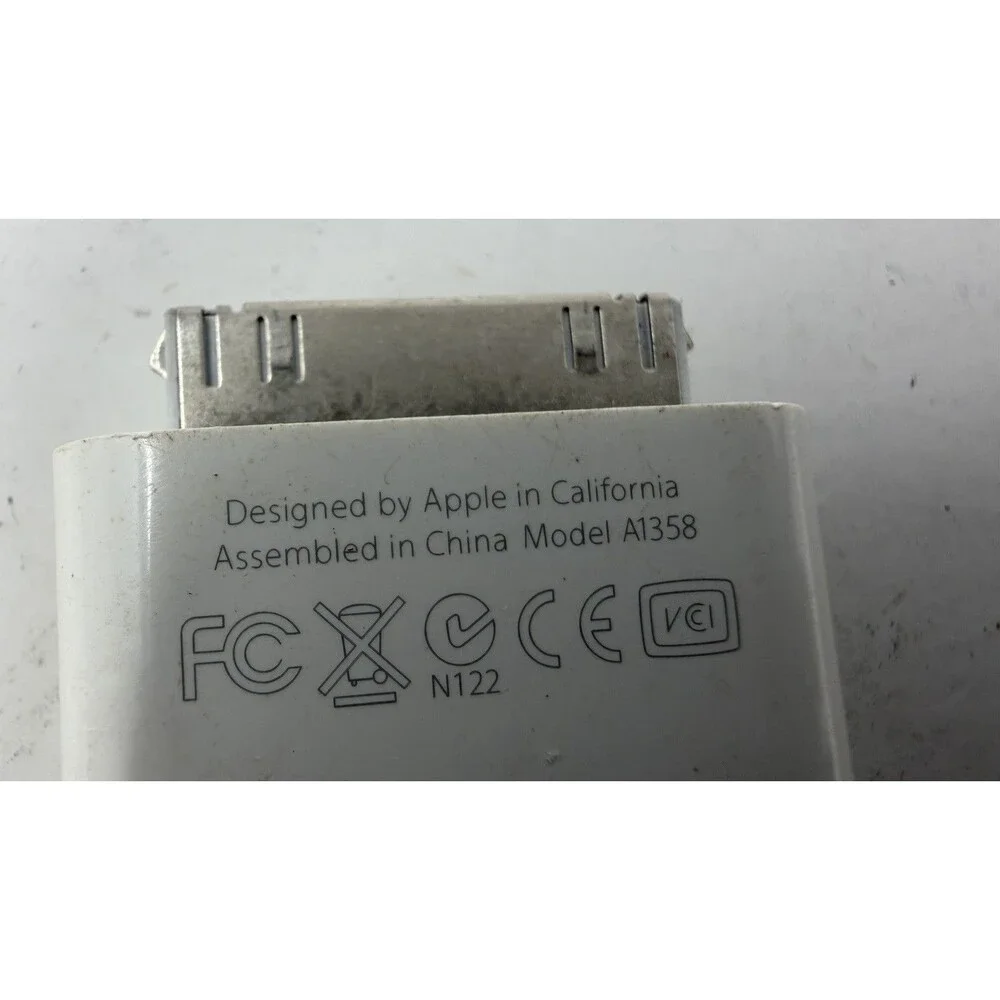 Genuine Apple iPad Camera Connection Kit Model A1362 SD Reader to 30 pin iPad